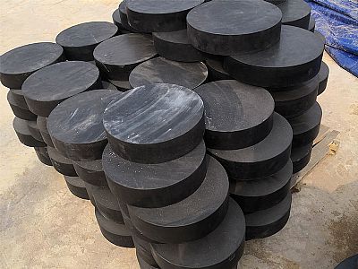 吉首市板式橡胶支座由若干层橡胶片与薄钢板经加压硫化